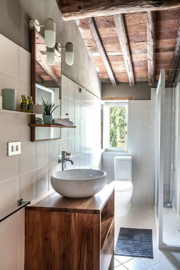 Ampio Appartamento Completamente Rinnovato Con Vista E Piscina Lucca Ngoại thất bức ảnh